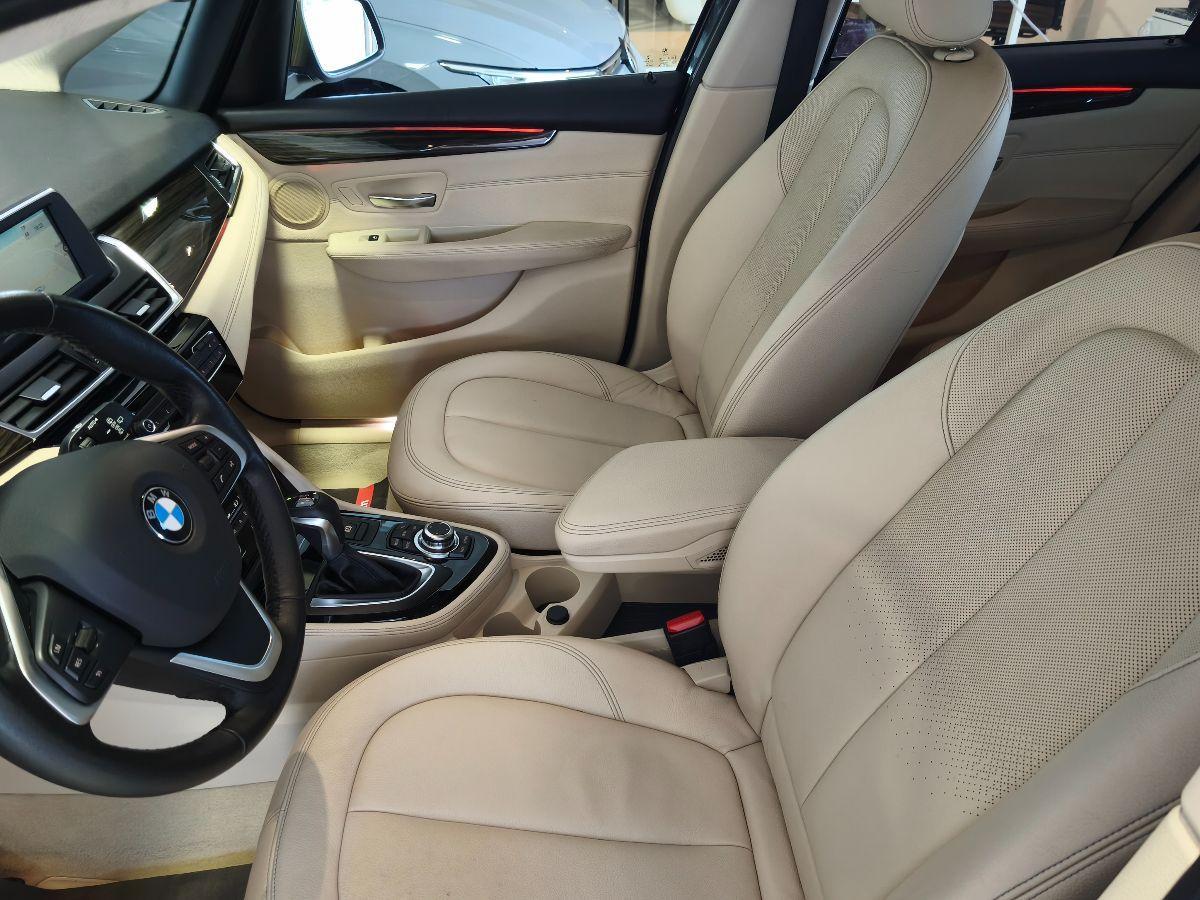 BMW Serie 2 218d Active Tourer Luxury 54.000 Km