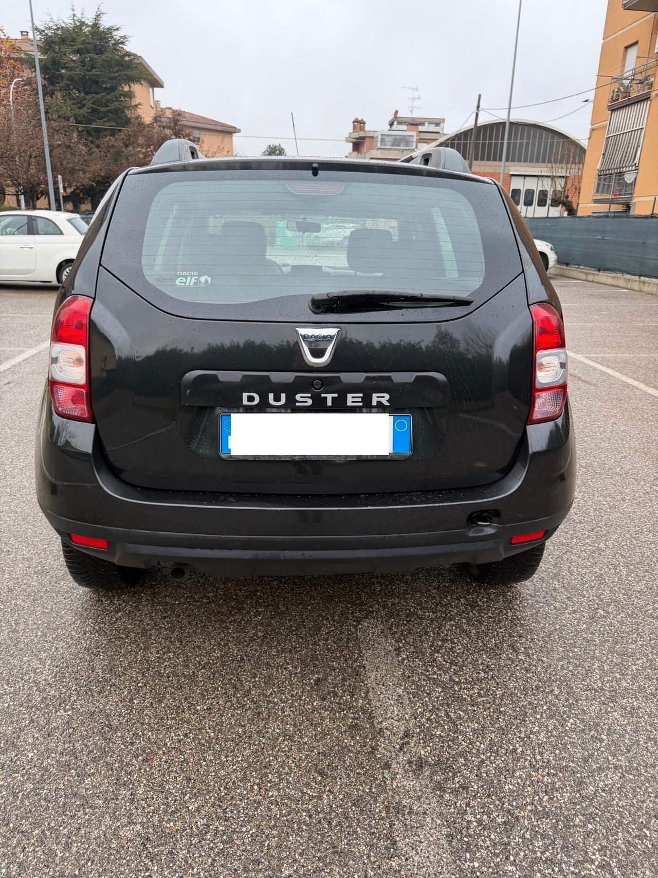 Dacia Duster 1.6 GPL - NEOP. - NAV. - 12 MESI DI GARANZIA -