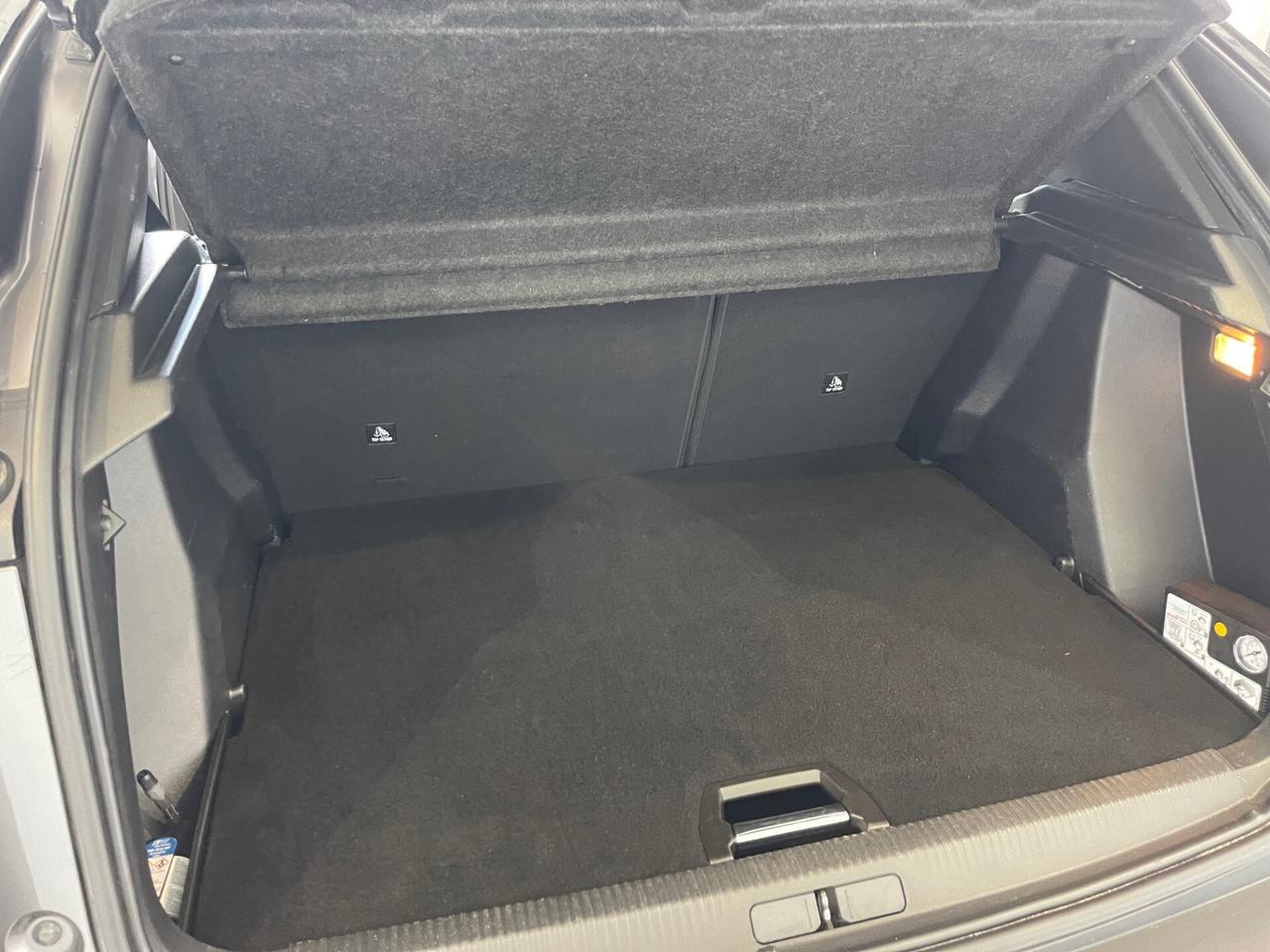 Peugeot 2008 1.2 100cv Allure-NO VINCOLO DI FINANZIAMENTO