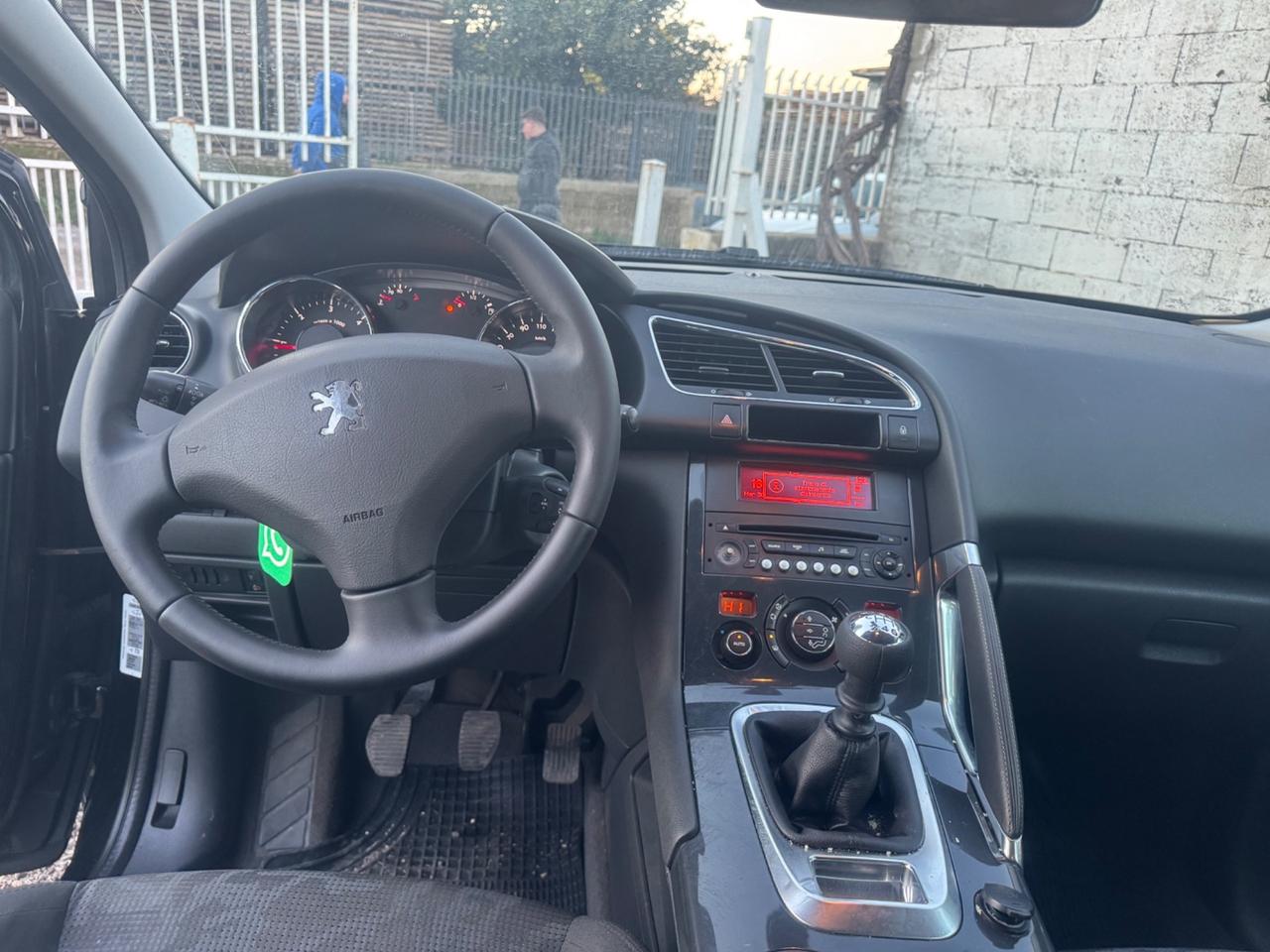 Peugeot 3008 1.6 HDi 112CV Access