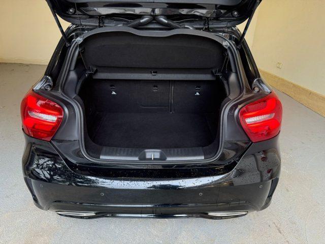 MERCEDES-BENZ A 200 d Automatic Premium