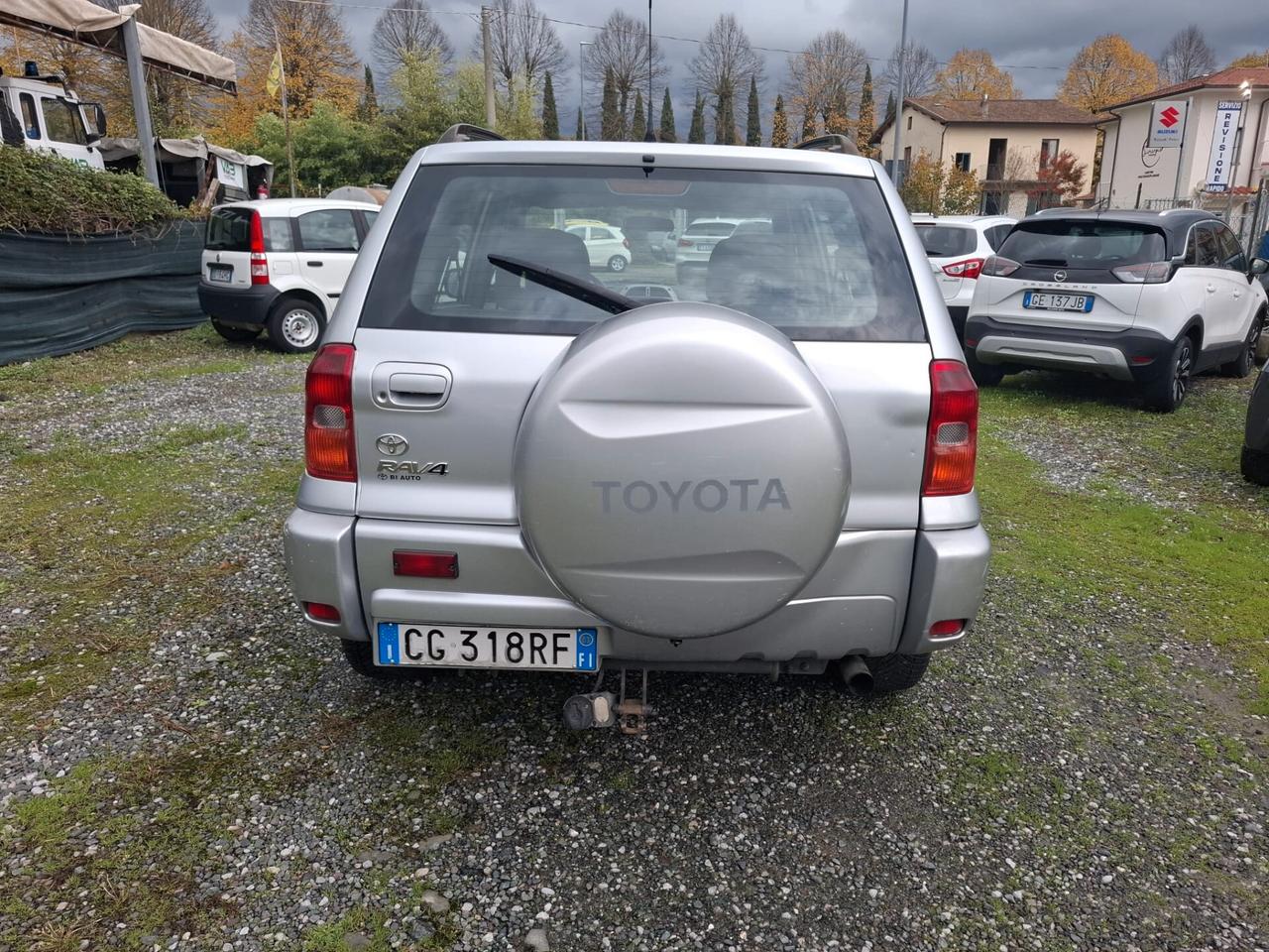 Toyota RAV4 2.0 - 5 porte con GANCIO TRAINO
