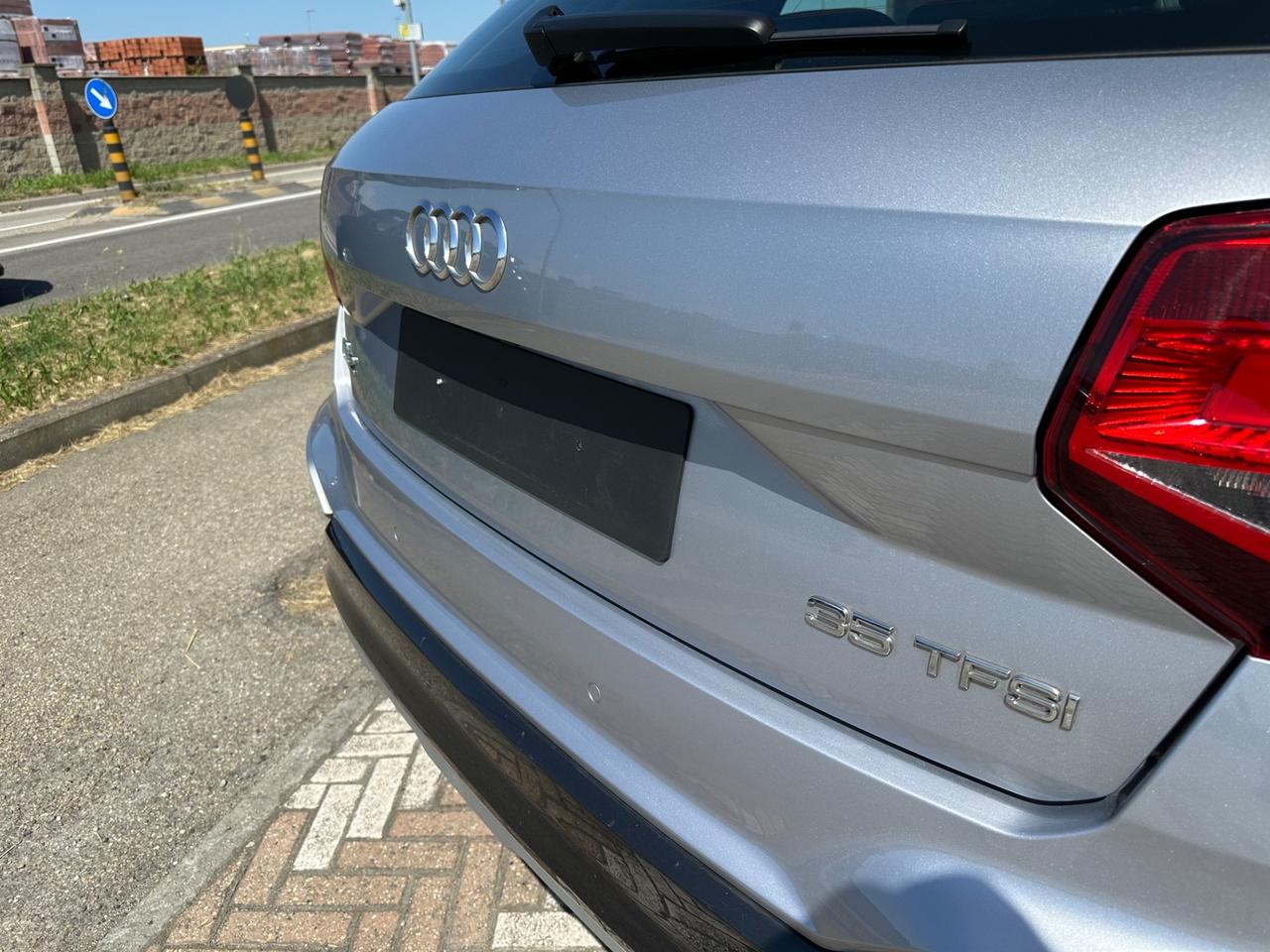 Audi Q2 35 TFSI S tronic Business Advanced