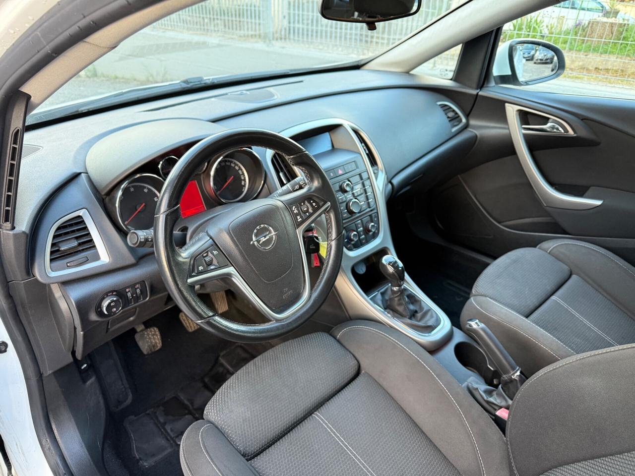 Opel Astra 1.7 CDTI 110CV 5 porte Cosmo