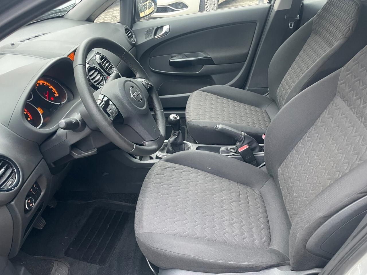 Opel Corsa 1.2 5 porte Edition IDONEA NEOPATENTATI