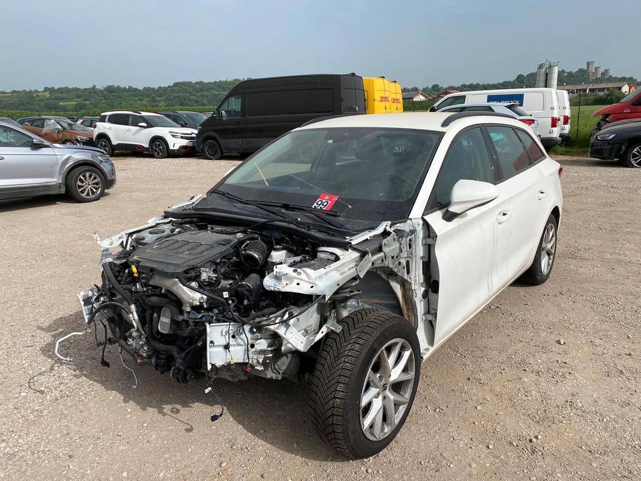 SEAT Leon Sportstourer 2.0 tdi 115cv INCIDENTATA