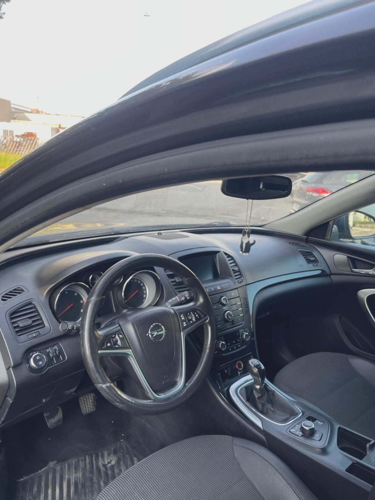 Opel Insignia 2.0 CDTI Sports Tourer Cosmo 2011