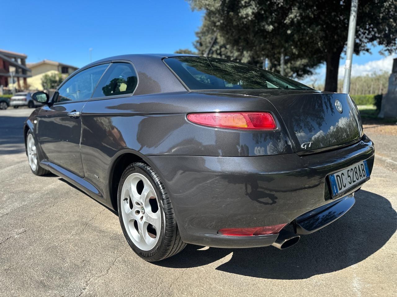 Alfa Romeo GT 1.9 MJT 150cv Luxury Tagliandata