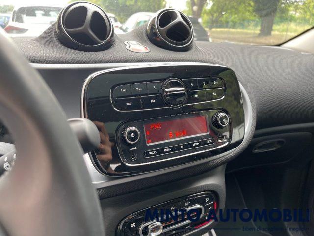 SMART ForFour 1.0 PASSION 71CV SENSORI PARCHEGGIO BLUETOOTH
