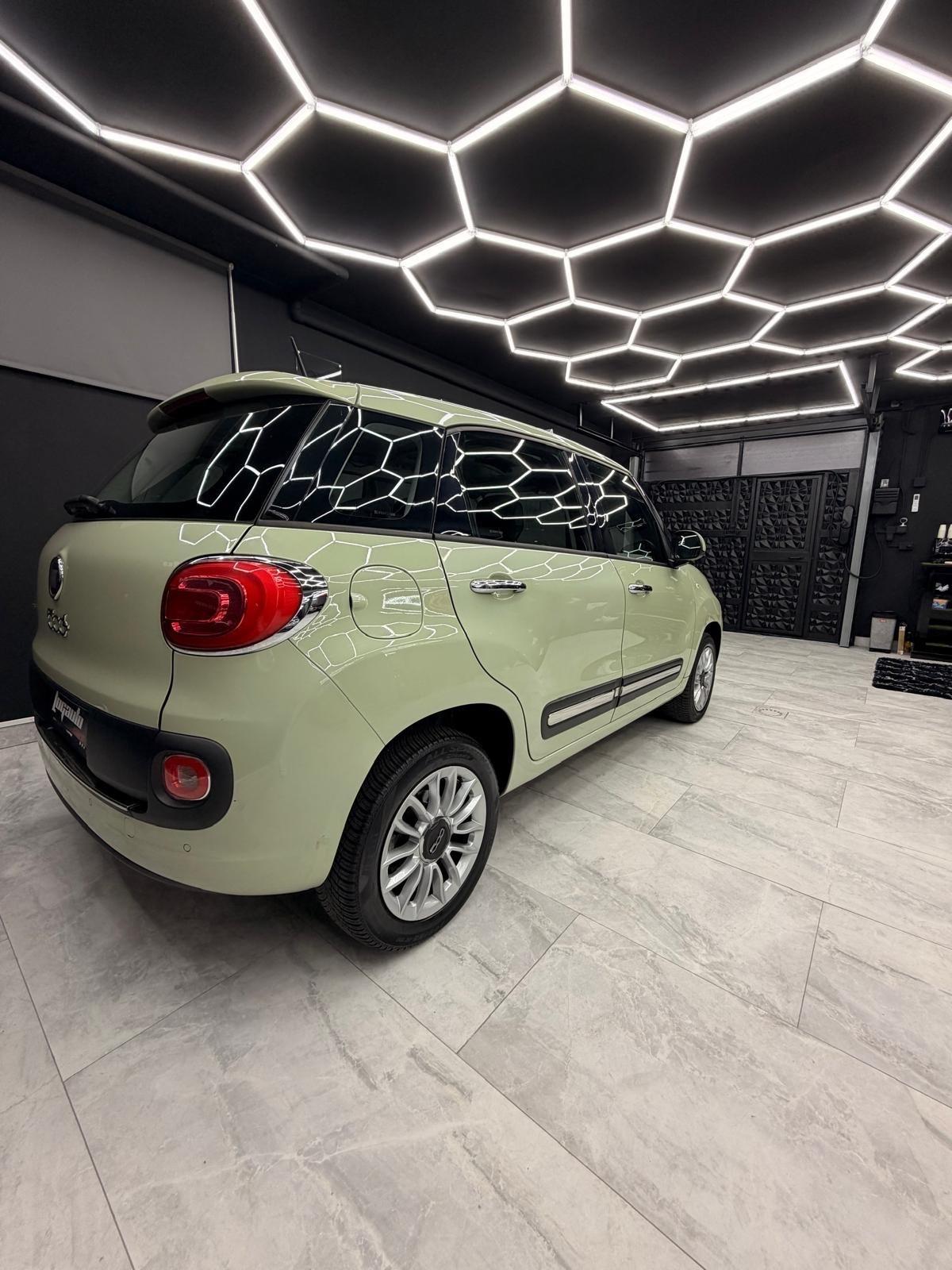 Fiat 500L Living 0.9 TwinAir Turbo Natural Power Lounge