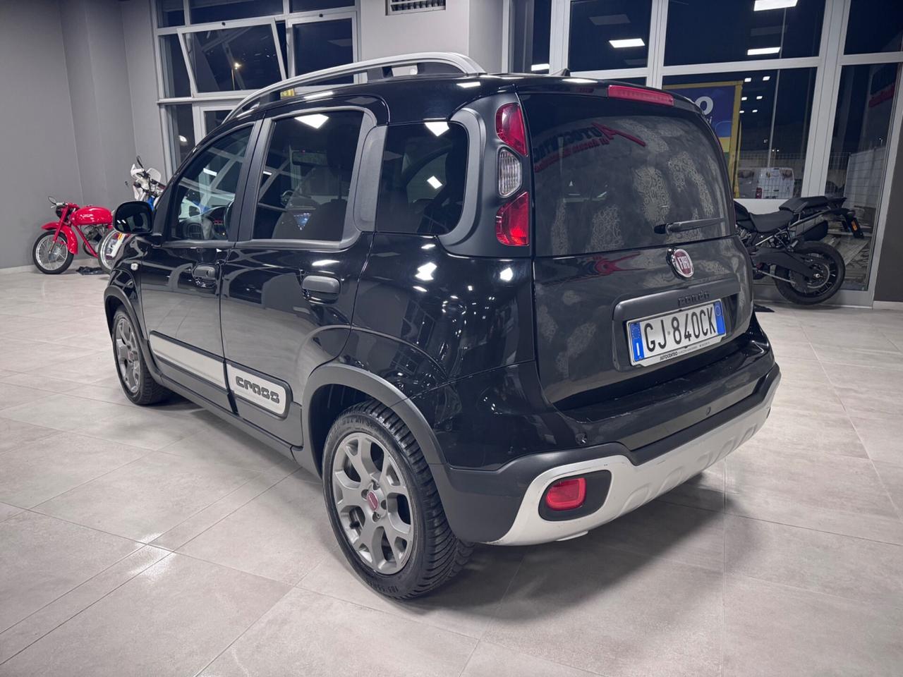 FIAT PANDA CROSS 1.2 GPL CASA MADRE