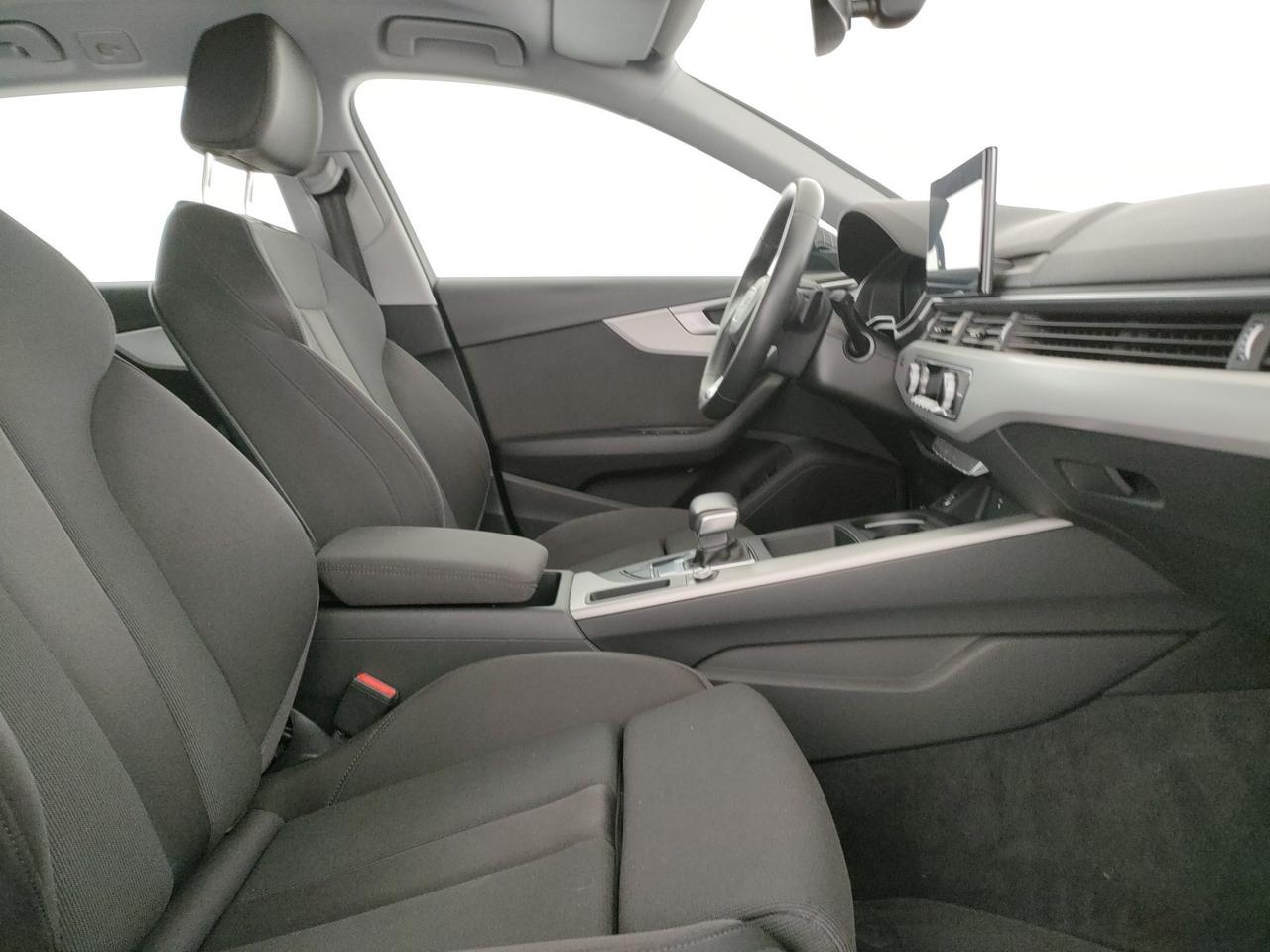 Audi A4 avant 35 2.0 tdi mhev business advanced 163cv s-tronic