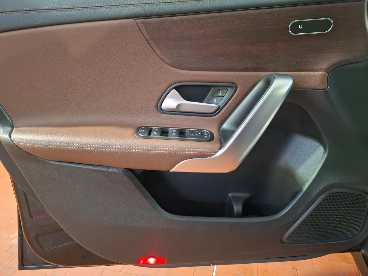 Mercedes-benz A 180 d Automatic Premium full optional