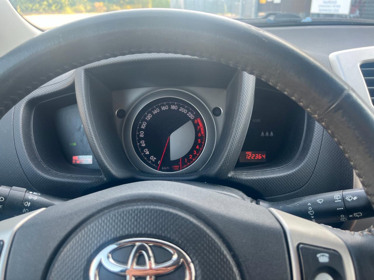 Toyota Urban Cruiser 1.3 Luxury TAGLIANDI TOYOTA CERTIFICATI UNICO PROPRIETARIO