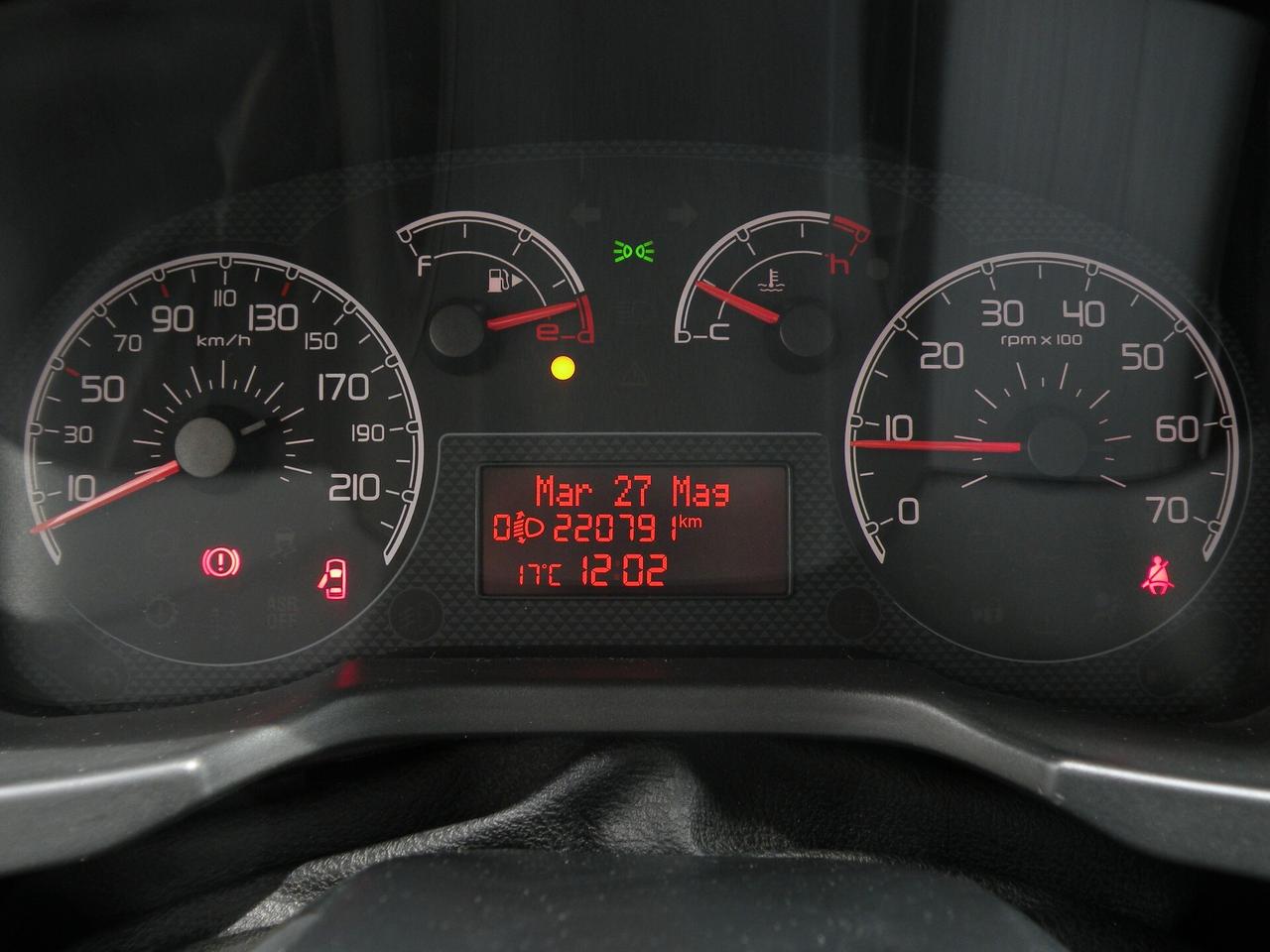 FIAT QUBO 1.3 MJT 95 CV Trekking 2015