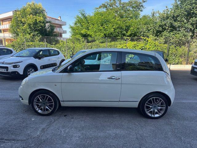 LANCIA Ypsilon 1.2 69 CV Platinum