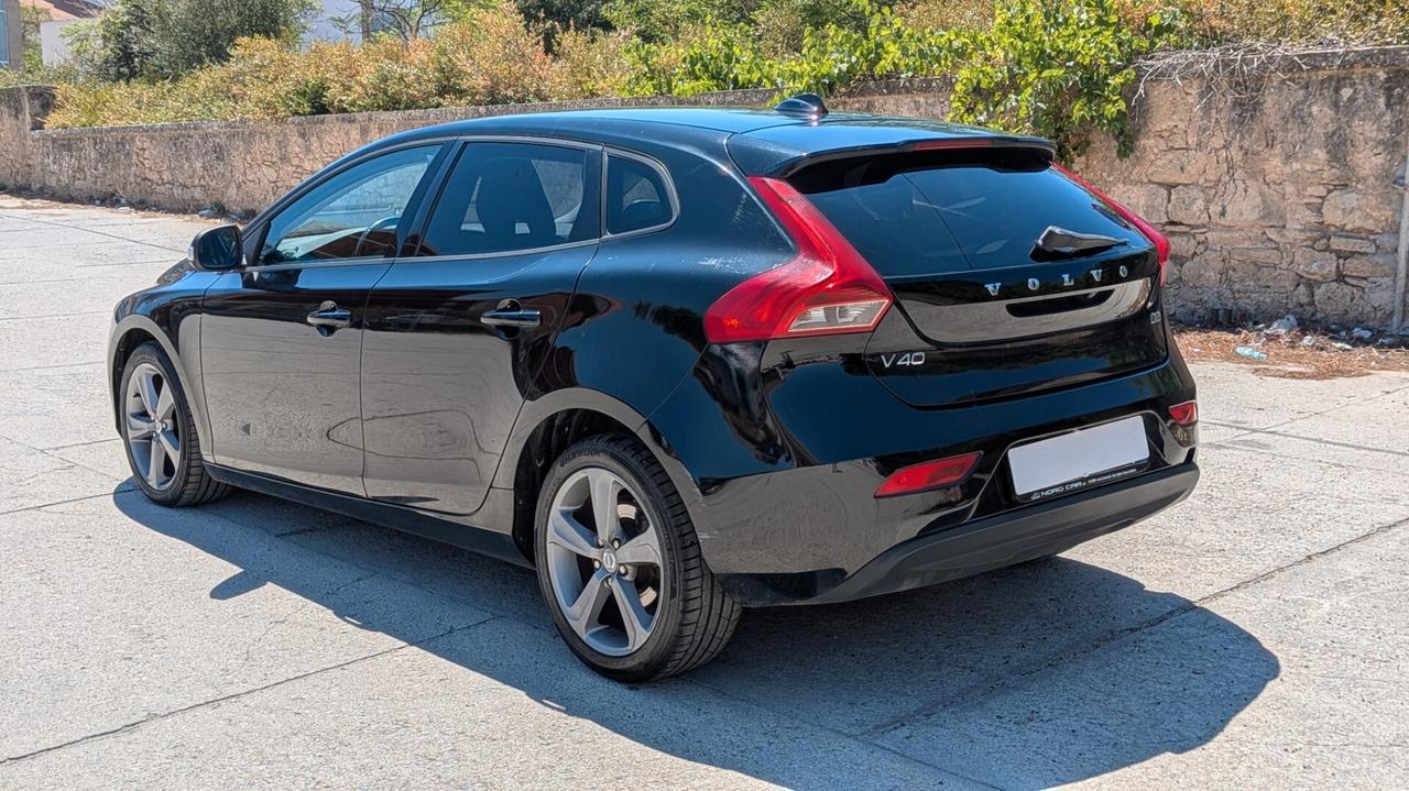 Volvo V40 D2 1.6 Momentum