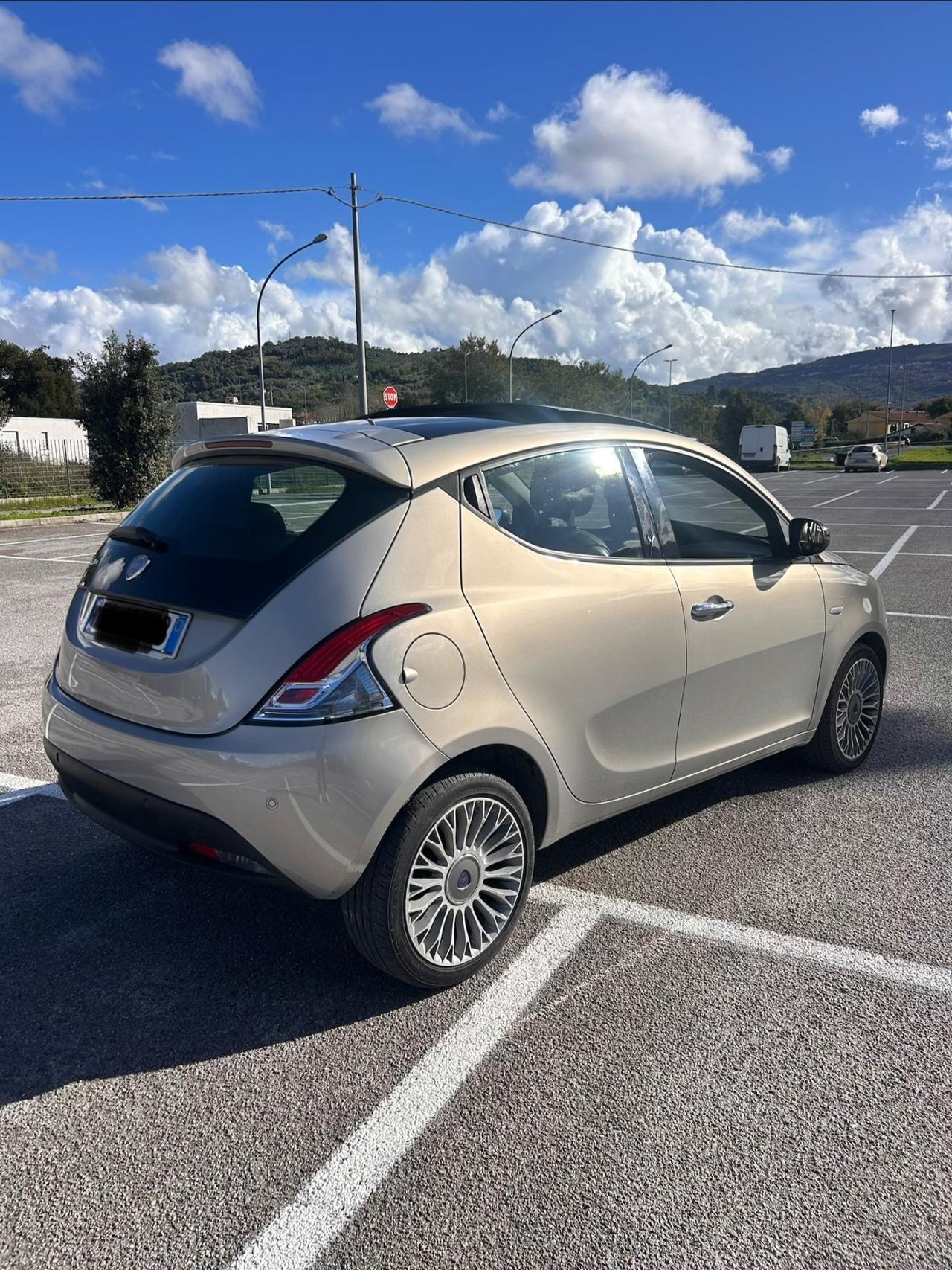 Lancia Ypsilon 1.3 MJT 16V 95 CV 5 porte S&S Platinum