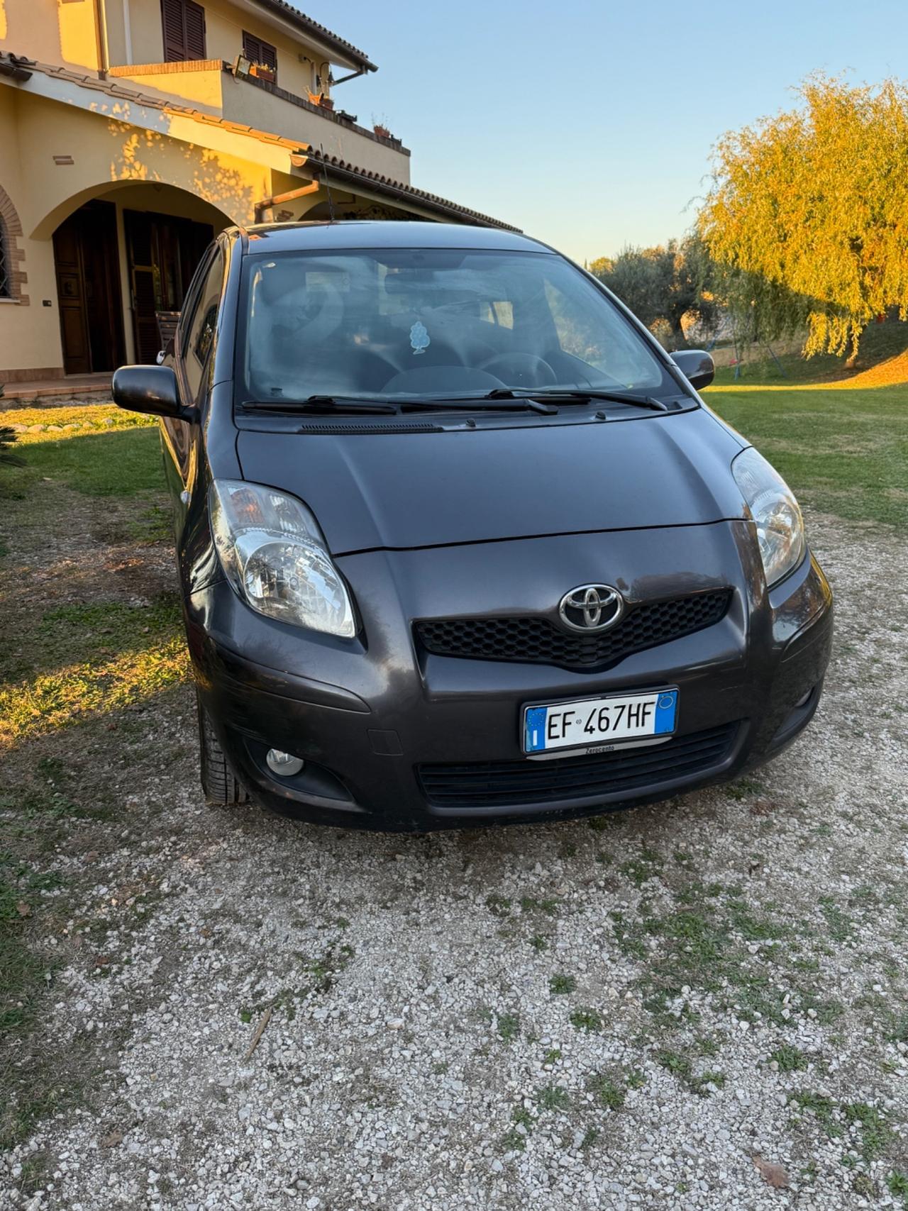 Toyota Yaris 1.4 D-4D DPF 5 porte