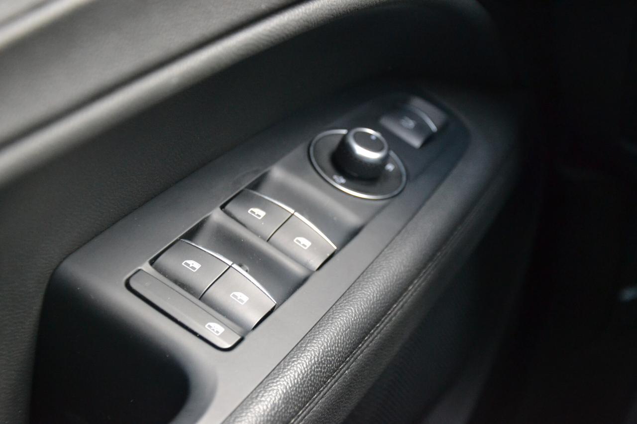 Alfa Romeo Stelvio 2.2 160CV AT8 *FULL LED+NAVI+PDC+RCAM+F1+PRIVACY*