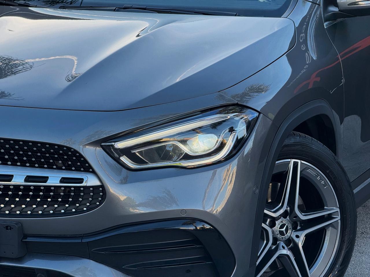 Mercedes-Benz GLA 200 d Premium AMG TETTO PACK LED