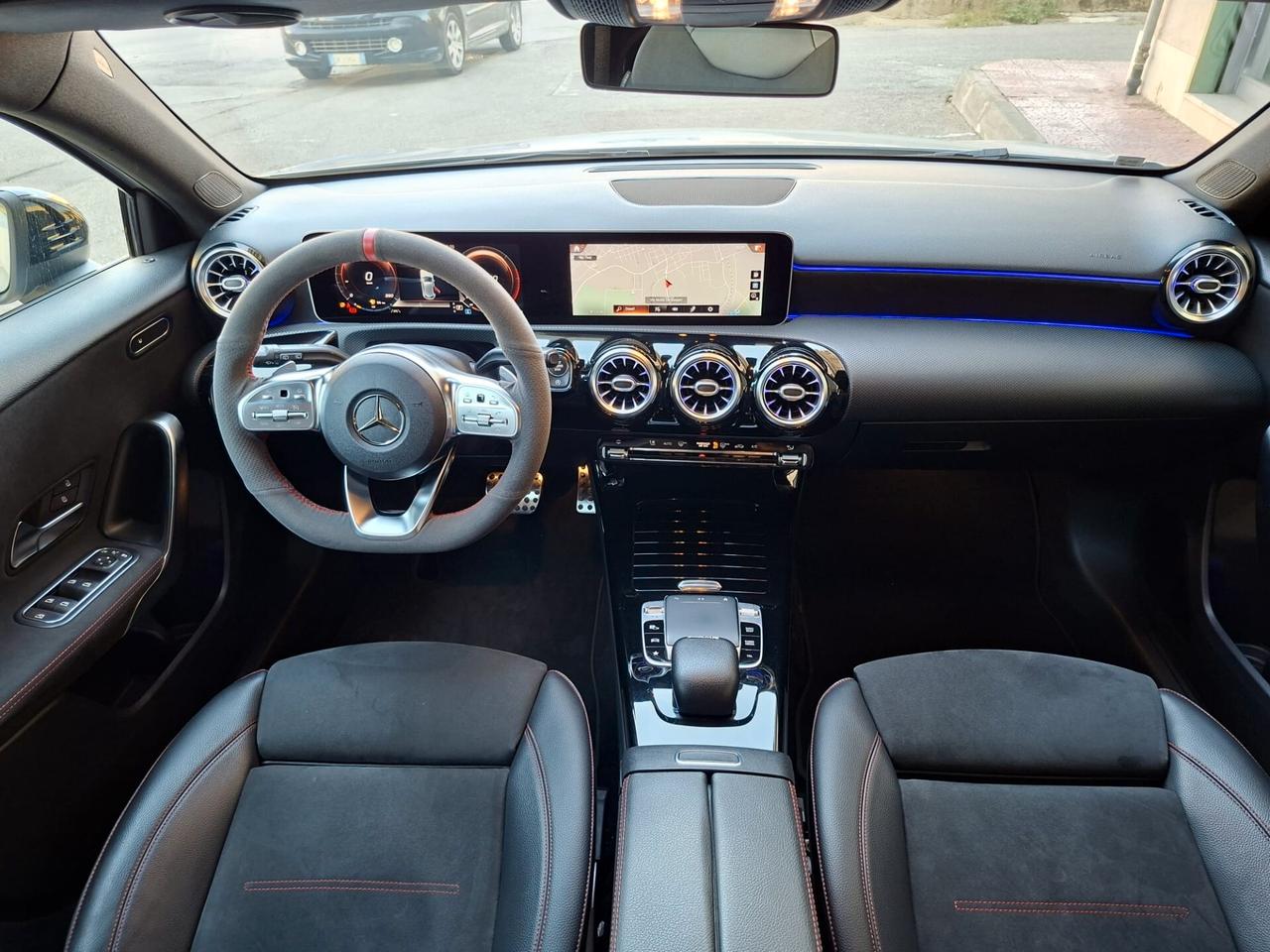 MERCEDES Classe A 180d Automatic AMG Premium