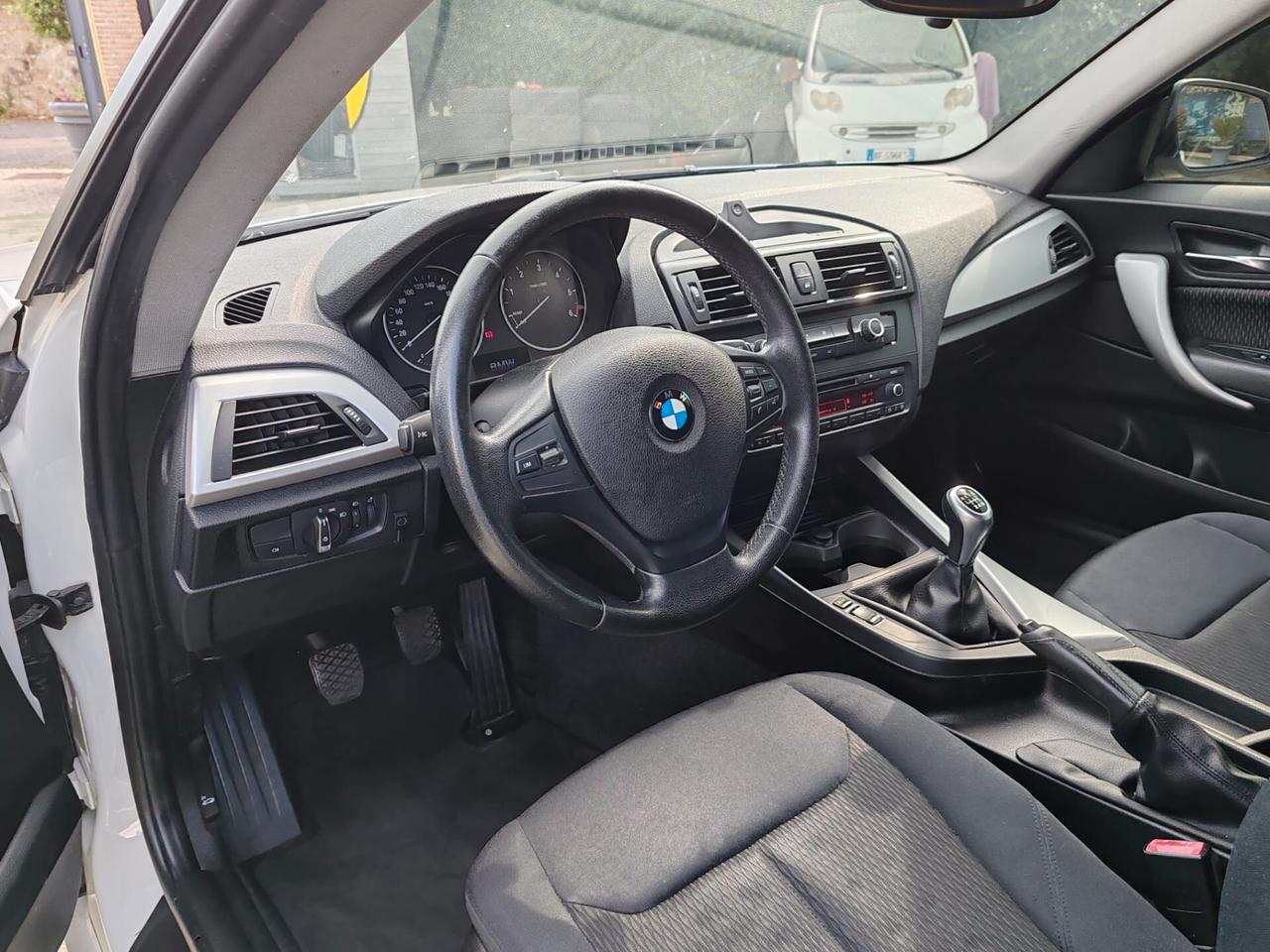 Bmw 116 116d 3p. Urban NEOPATENTATI