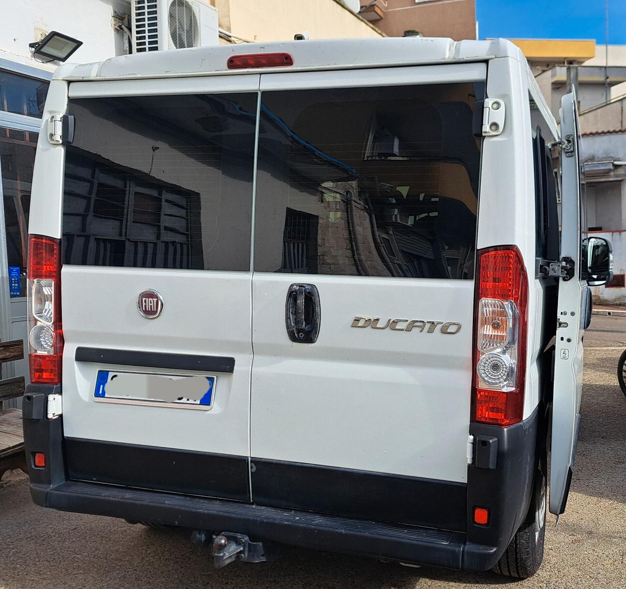 Fiat Ducato 33 2.3 MJT PC-TN Furgone Vetrato 9 POSTI