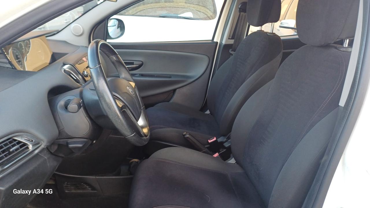 Lancia Ypsilon 1.2 69 CV 5 porte GPL Ecochic Gold