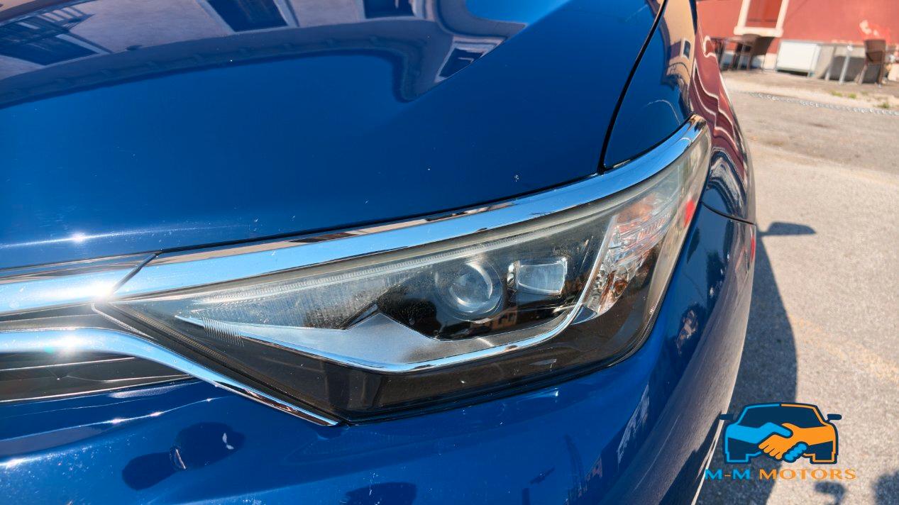 Toyota Auris 5 Porte Auris 1.8h Lounge cvt
