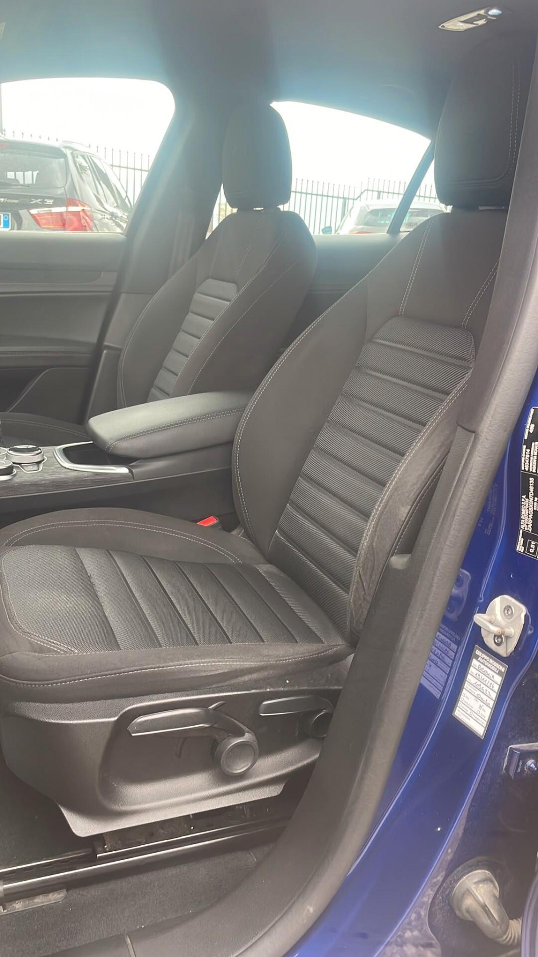 Alfa Romeo Stelvio 2.2 Turbodiesel 160 CV AT8 RWD Sprint