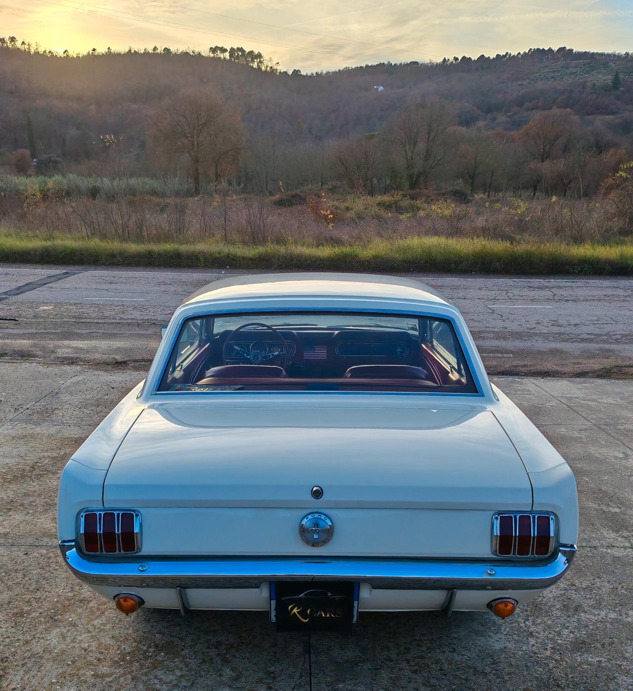 Ford MUSTANG coupè (RESTAURO TOTALE)