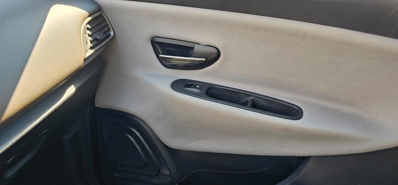 Lancia Ypsilon 1.3 MJT 16V 95 CV 5 porte S&S Gold