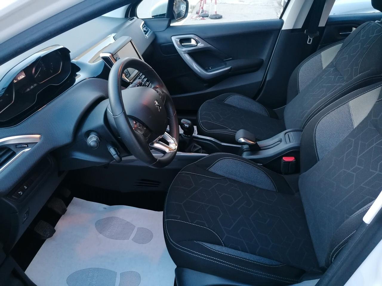 Peugeot 2008 BlueHDi 100 Active