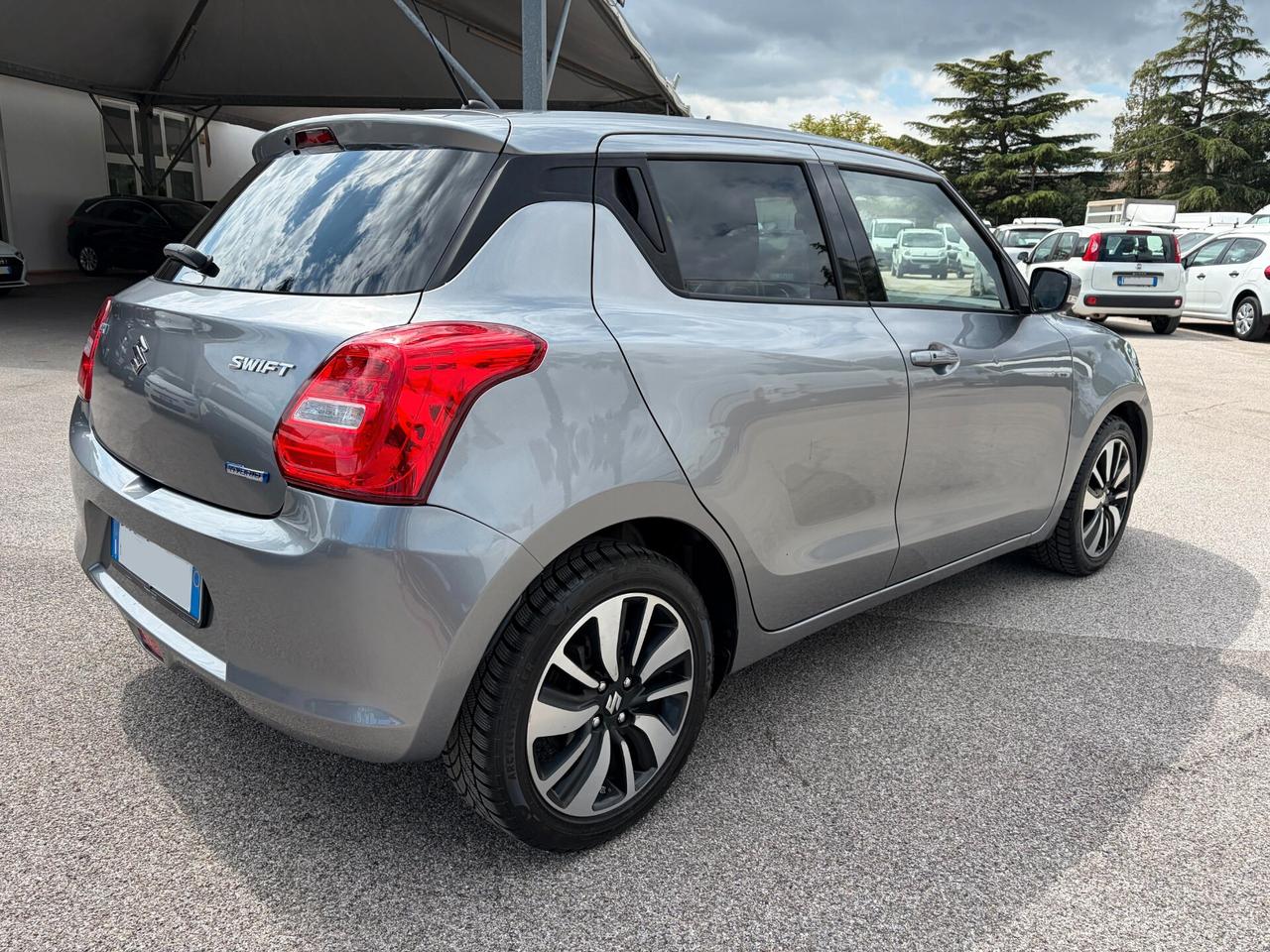 Suzuki Swift 1.2 Hybrid Top