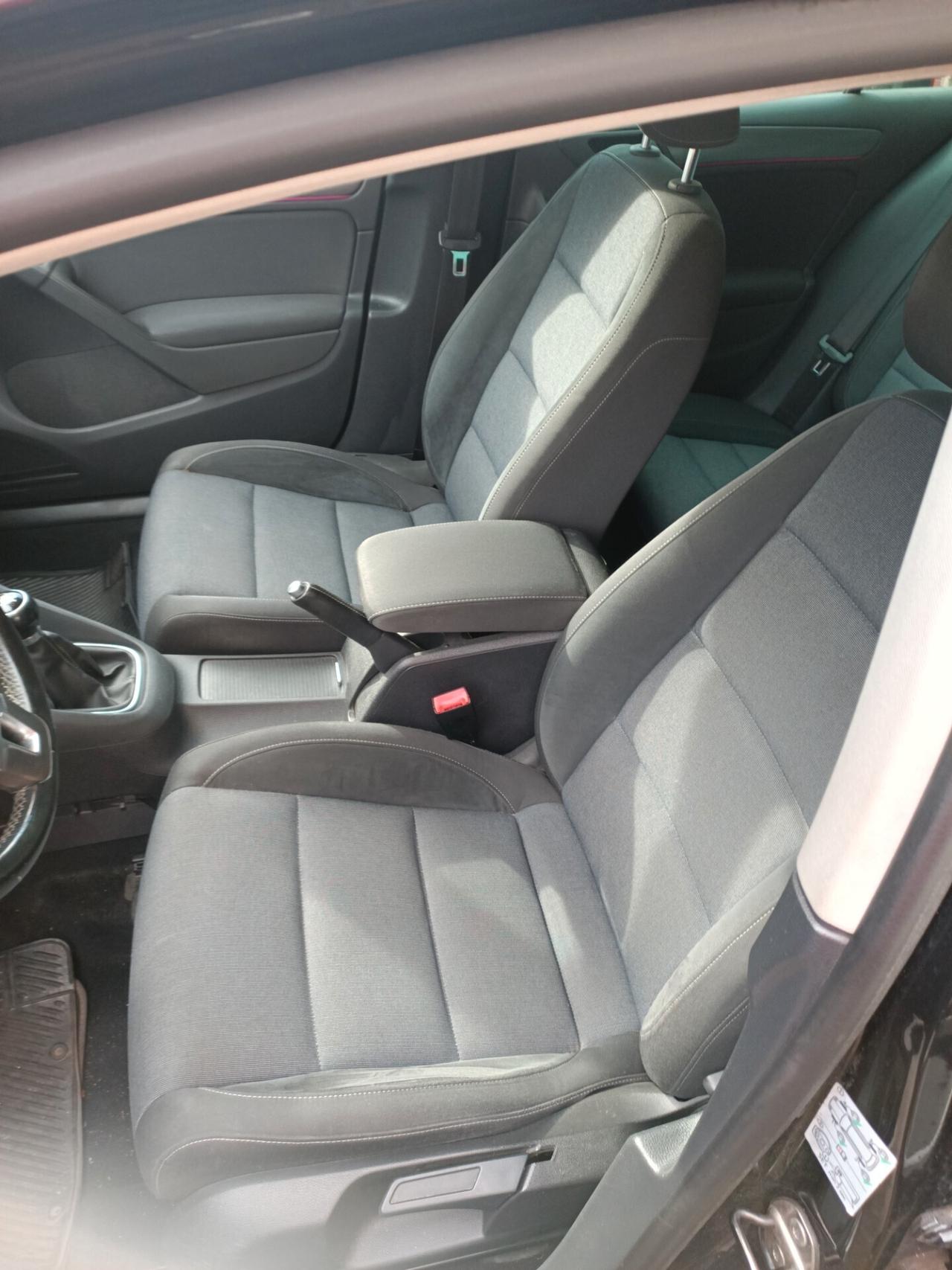 Golf 6 1.6 tdi highline - DISTRIBUZIONE APPENA EFFETTUATA STRAFUL DI ACCESSORI - 2011