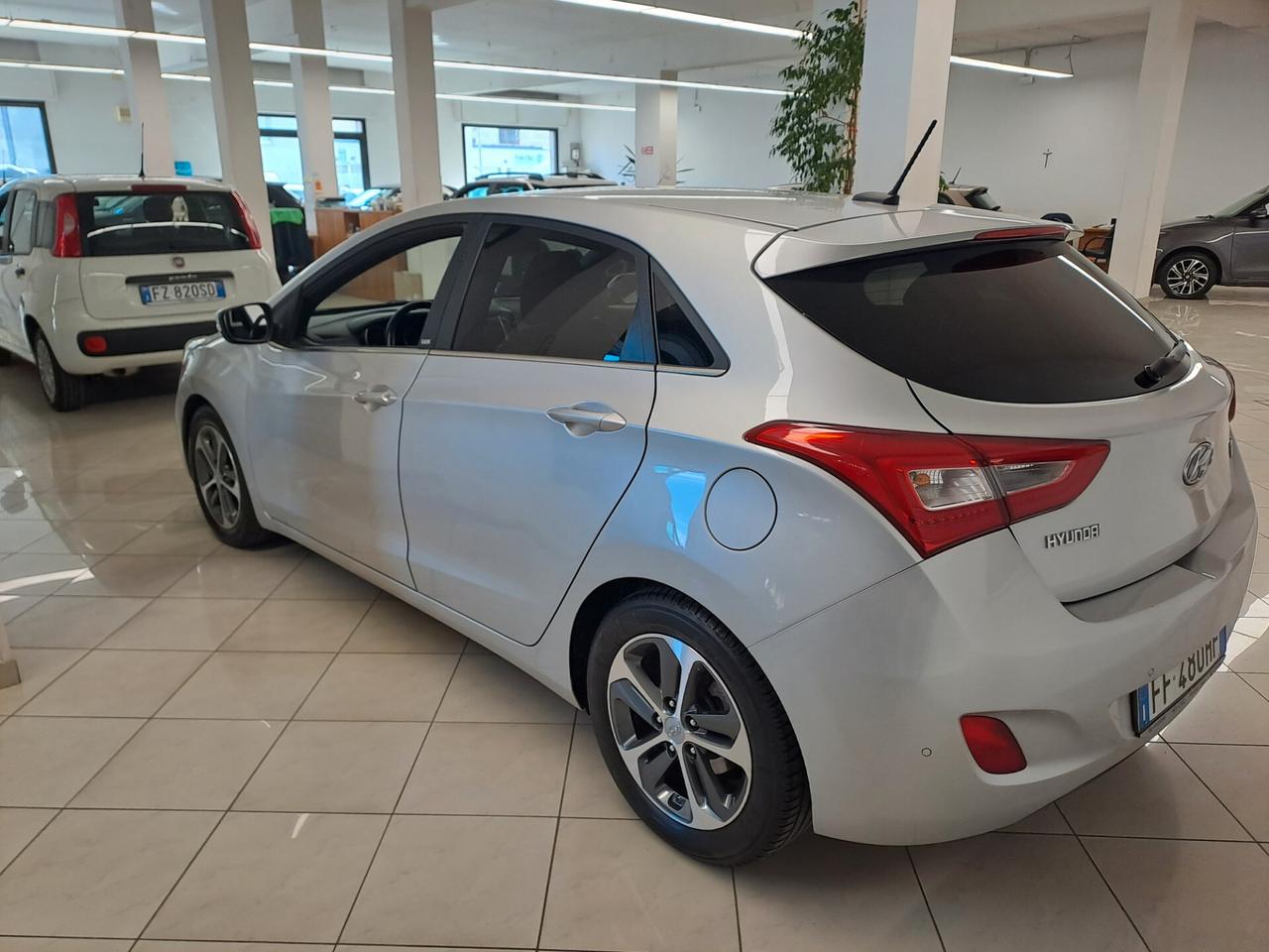 Hyundai i30 Hiunday 1600 crdi GO