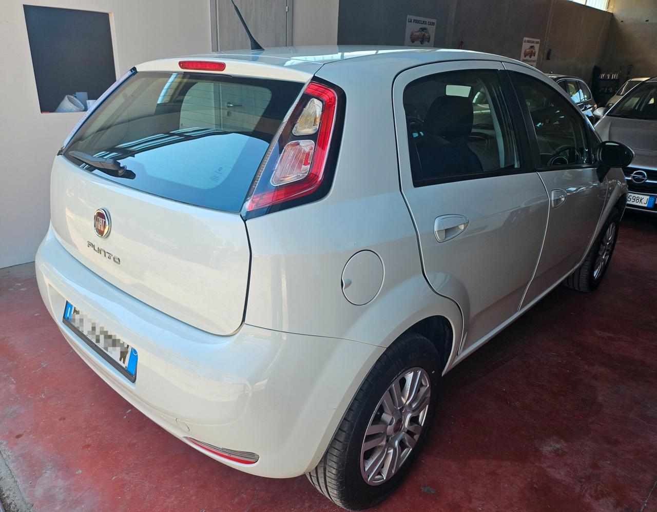 Fiat Punto 1.4 8V 5 porte Natural Power Lounge