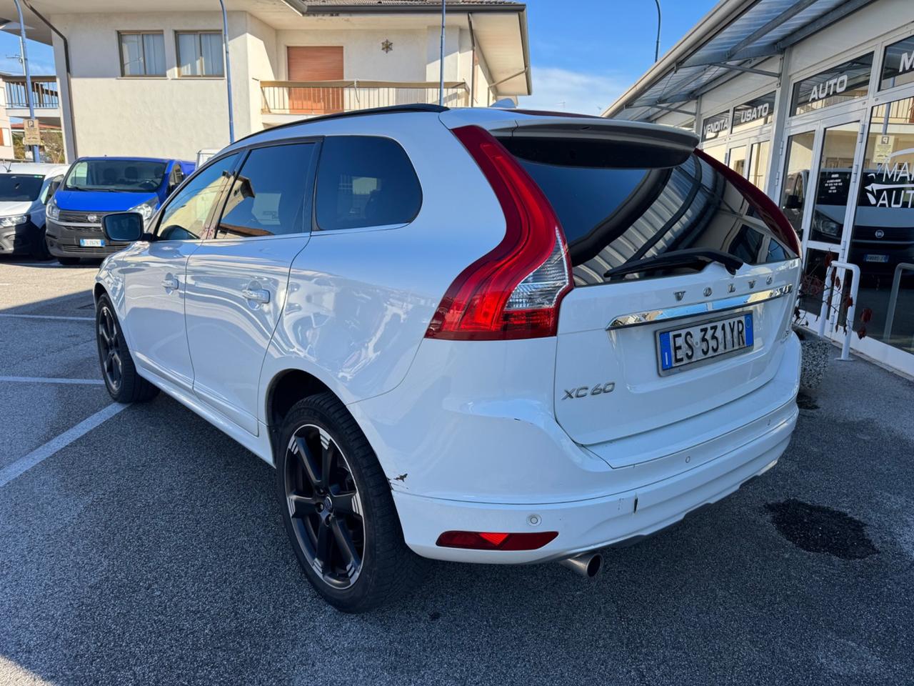 Volvo XC 60 XC60 D3 R-design Momentum