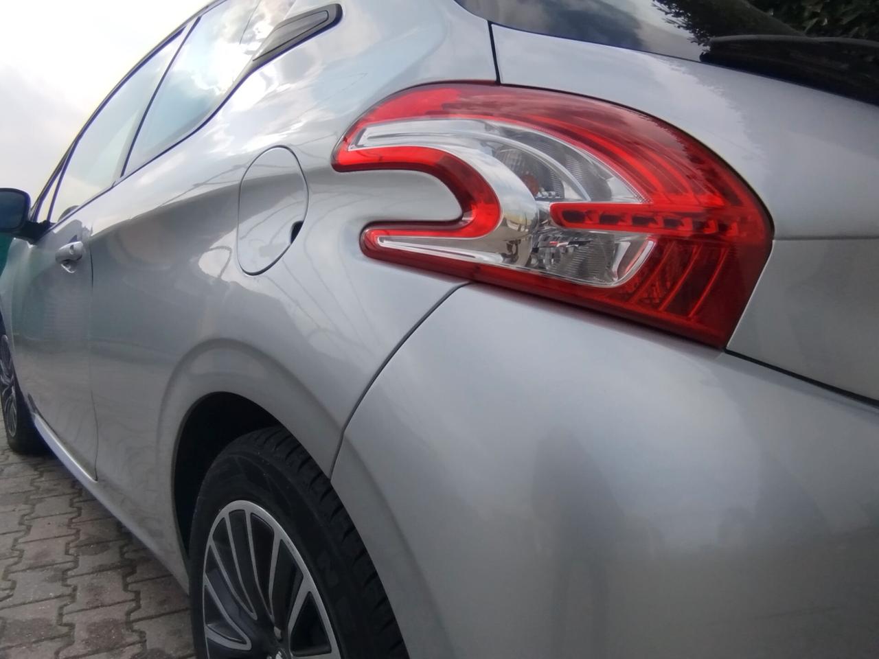 Peugeot 208 1.2 VTi 82 CV 3 porte Access