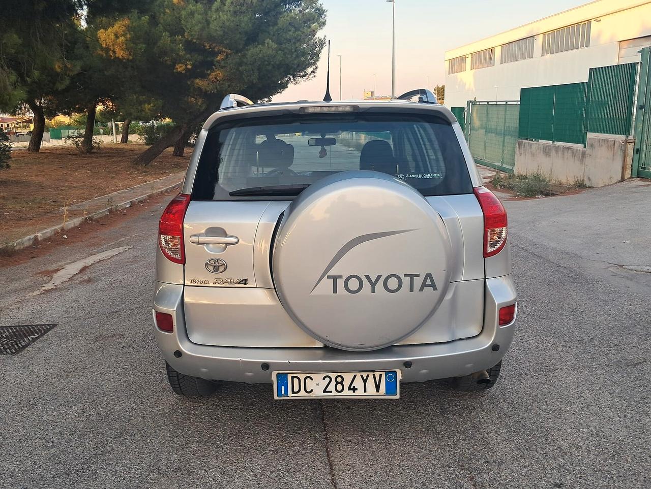 Toyota RAV 4 RAV4 2.2 D-4D 136 CV Sol