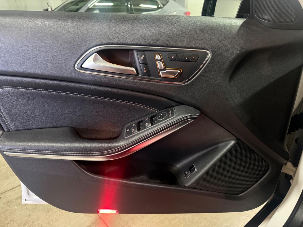 Mercedes-benz GLA 200 d Automatic Premium
