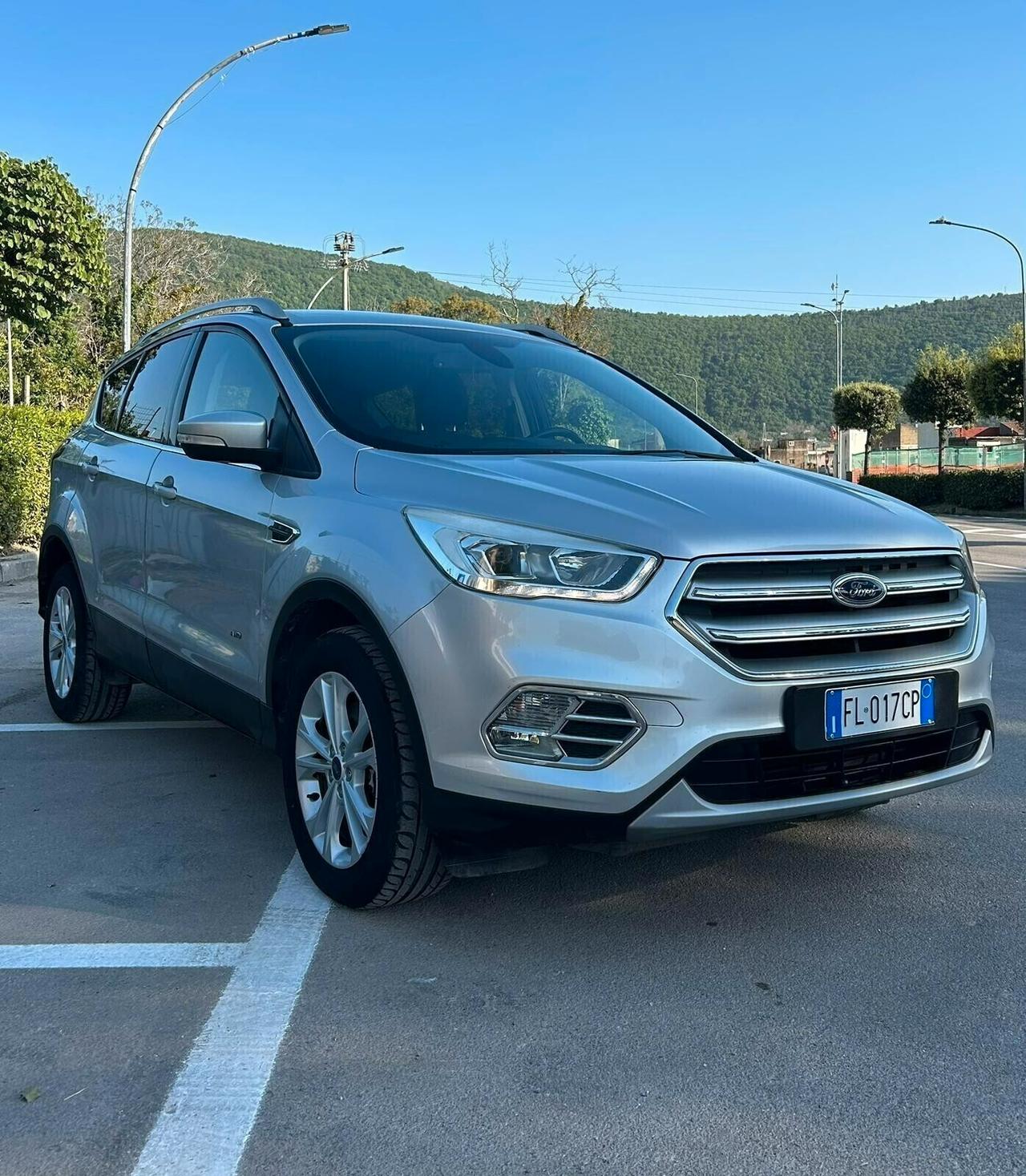 Ford Kuga 2.0 TDCI 150 CV S&S 4WD Powershift Titanium