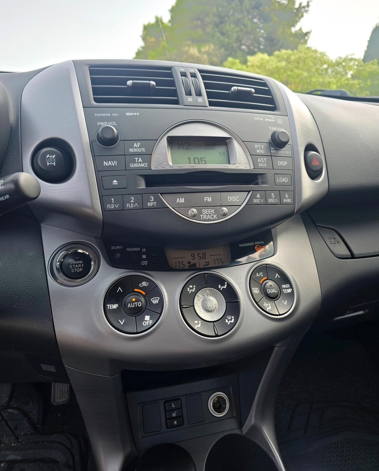 Toyota RAV 4 RAV4 2.2 D-4D 177 CV Luxury