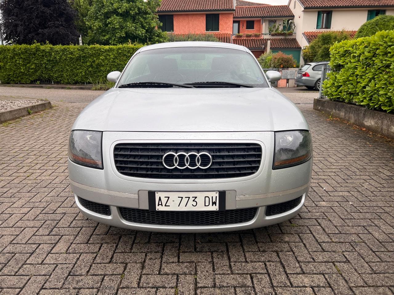 Audi TT Coupé 1.8