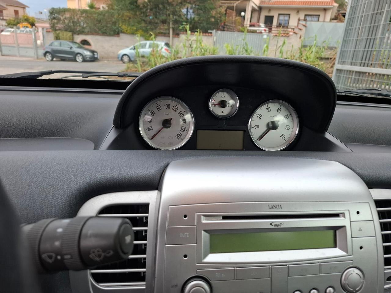 Lancia Ypsilon 1.2 Argento