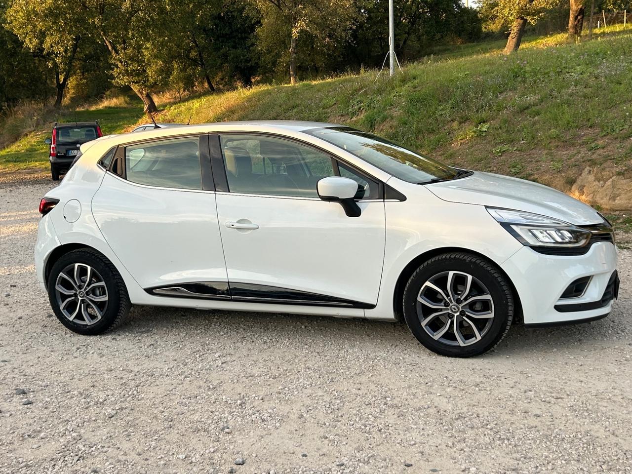 Renault Clio dCi 8V 90CV Start&Stop 5 porte Energy neopatentati