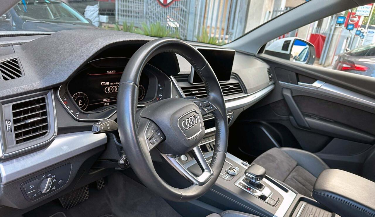 AUDI Q5 40 TDI QUATTRO S TRONIC S LINE INTERNO ED ESTERNO TETTO APRIBILE