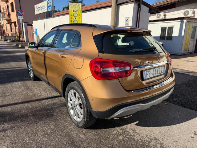 MERCEDES-BENZ GLA 180 Executive