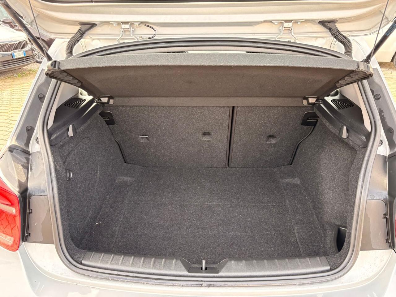 Bmw 116 116d 5p. Urban